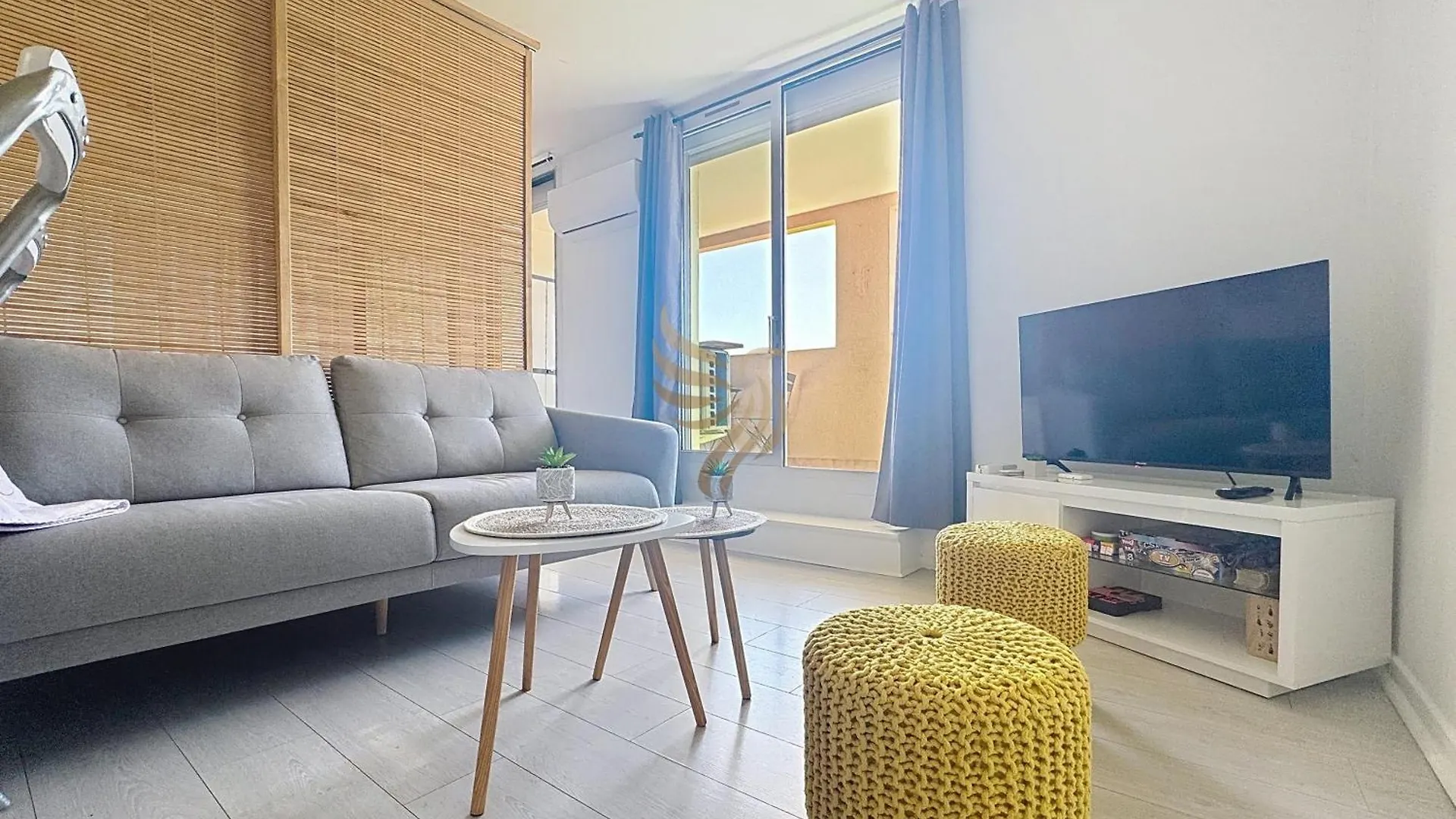 Studio Cosy Parc-Clim-Terrasse Plages Et Ctre-Ville A Quelques Min - Capitalchic Services Frejus